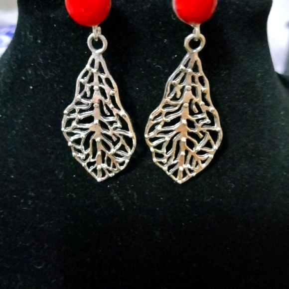 2.5 C.T.W Natural Red Coral Dangle Earrings - Picture 5 of 8